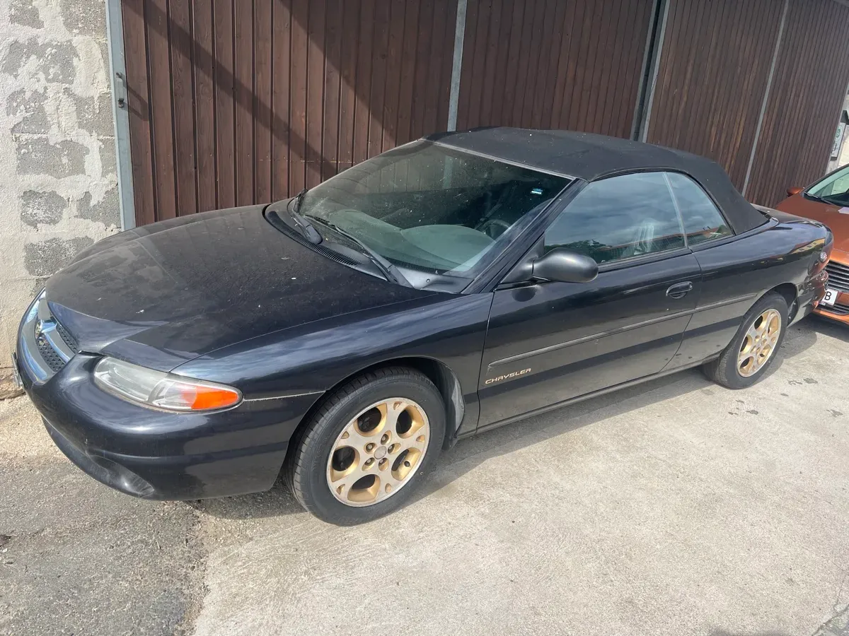 Chrysler Stratus