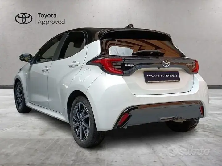 Toyota Yaris 2023 photo 5
