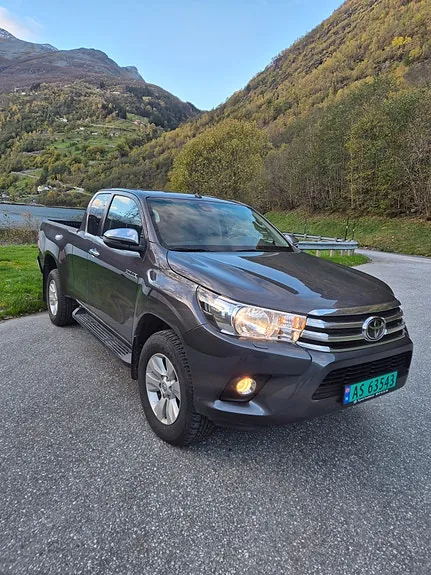 Toyota Hilux 2020 photo 3