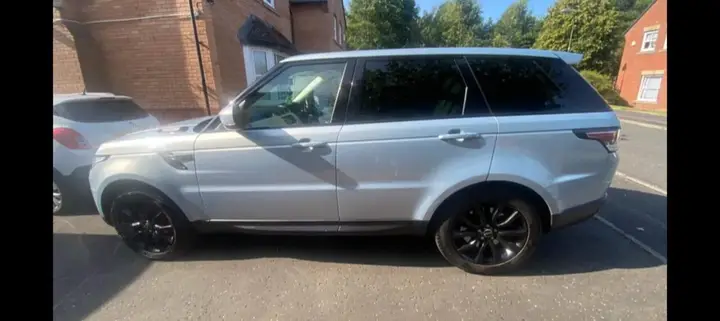 Land Rover Range Rover Sport 2014 photo 4