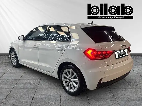 Audi A1 2023 photo 3