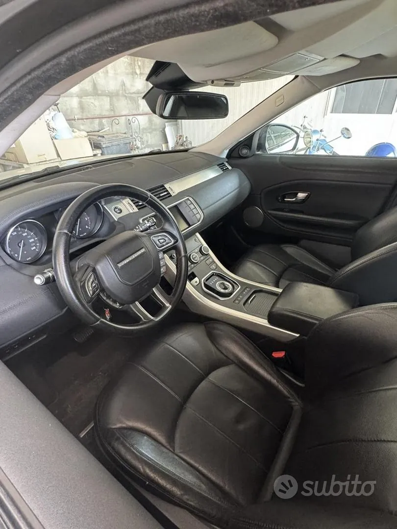 Land Rover Range Rover Evoque 2016 photo 4
