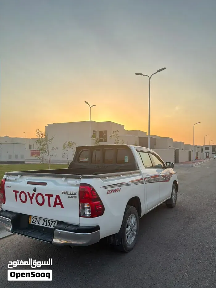 Toyota Hilux 2023 photo 4