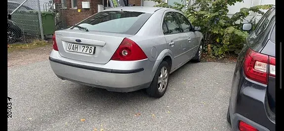 Ford Mondeo 2003 photo 2