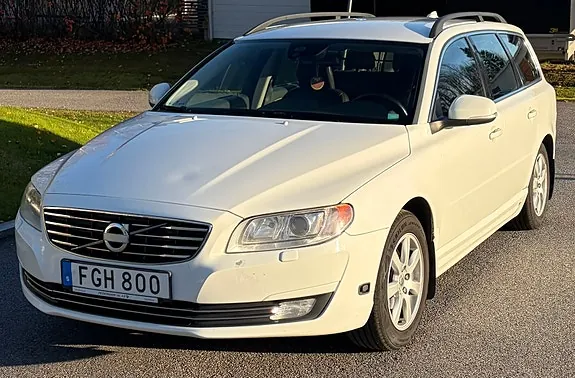 Volvo V70 2014 photo 2