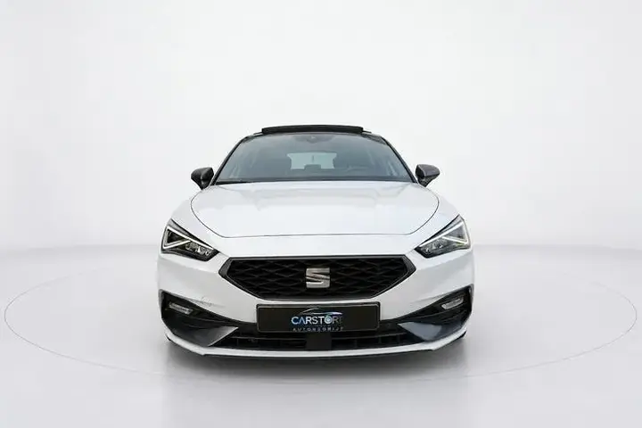 Seat Leon 2022 photo 2
