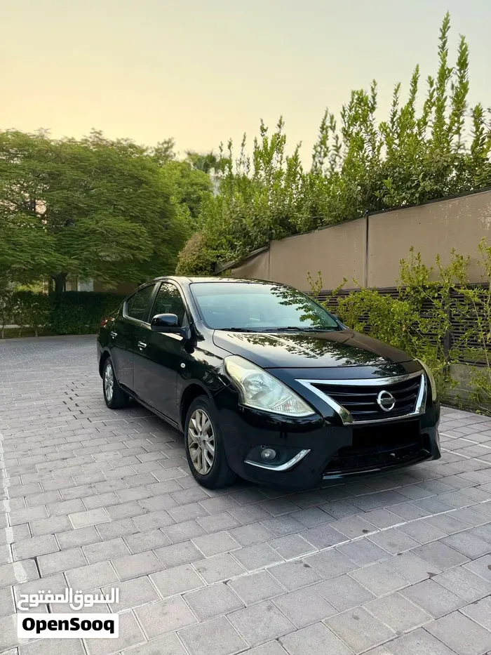 Nissan Sunny 2015 photo 2