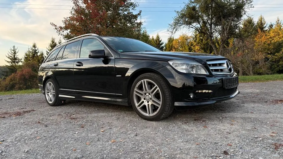 Mercedes-Benz C320