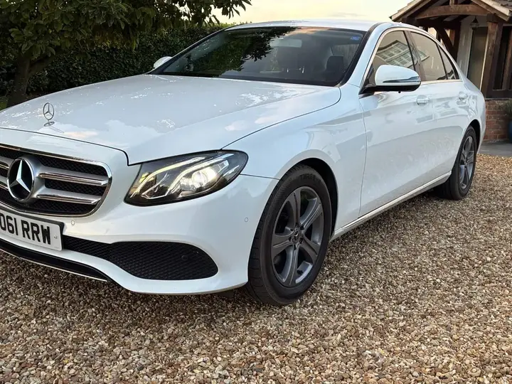 Mercedes-Benz E-Class 2017 photo 2