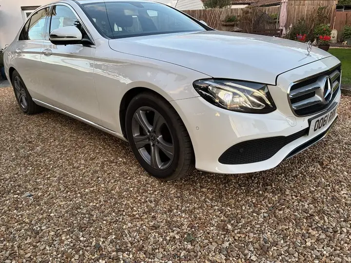 Mercedes-Benz E-Class 2017 photo 5