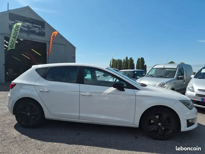 Seat Leon 2014 photo 2