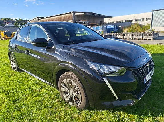 Peugeot 208 2021 photo 3