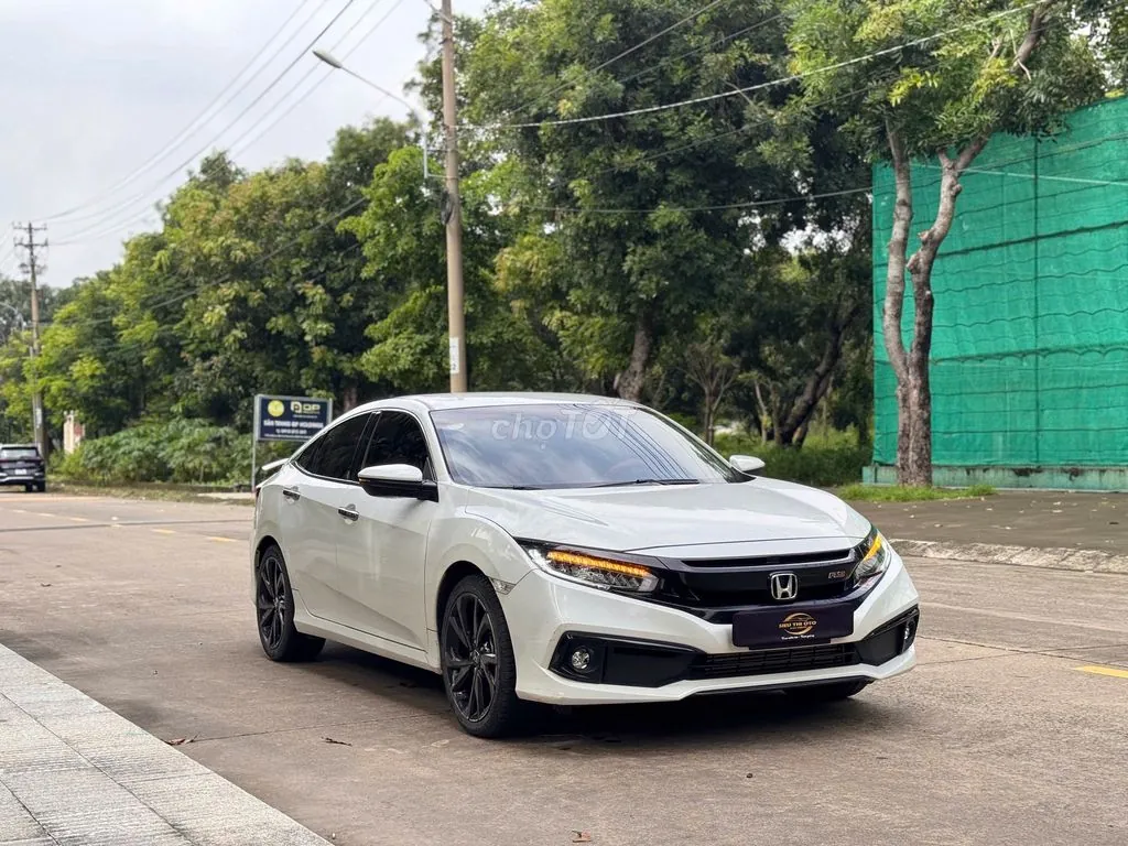 Honda Civic 2022 photo 2
