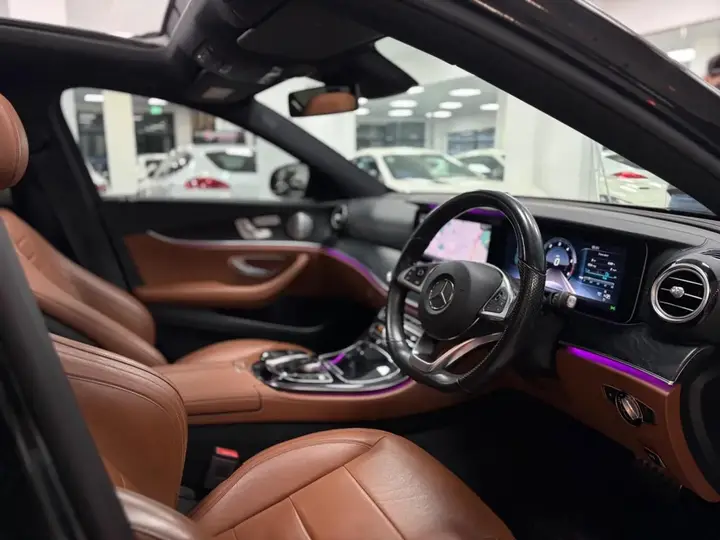 Mercedes-Benz E-Class 2017 photo 2