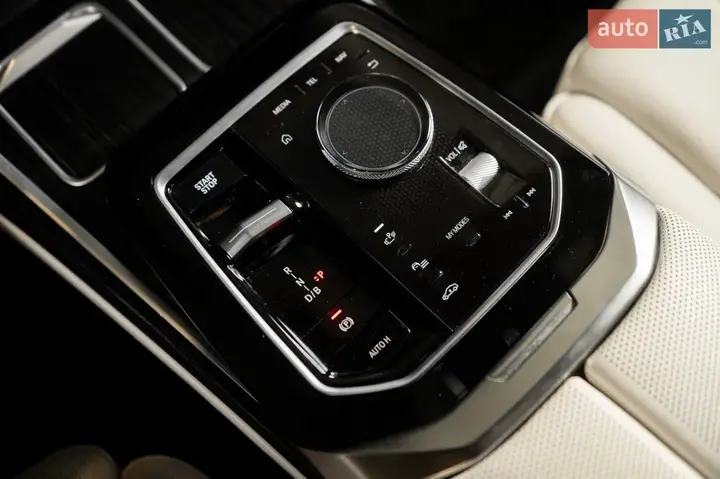 BMW I7 2023 photo 5