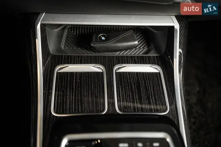 BMW I7 2023 photo 4