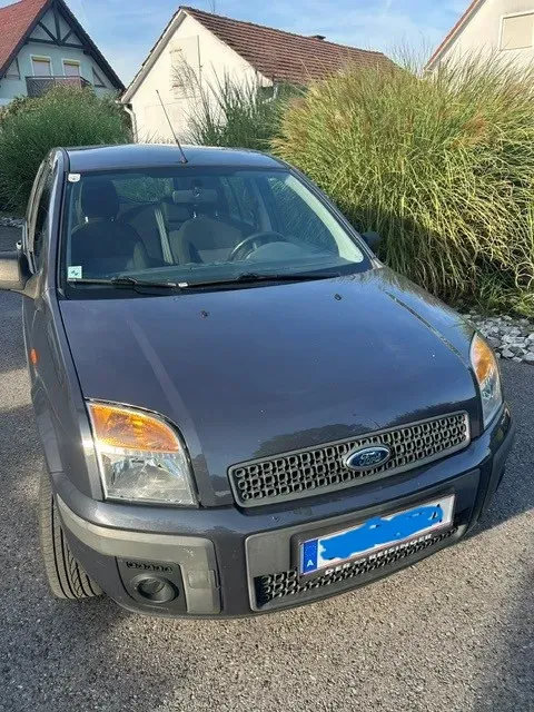 Ford Fusion 2011 photo 2