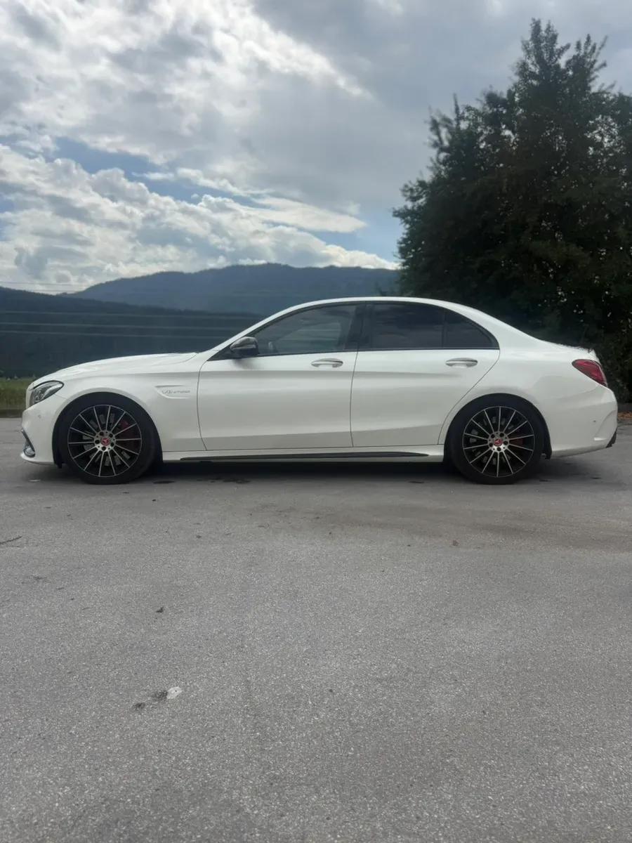 Mercedes-Benz C-Class 2017 photo 3