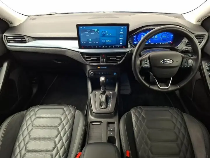 Ford Focus 2023 photo 3
