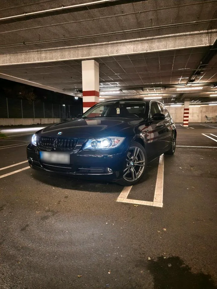 BMW E90