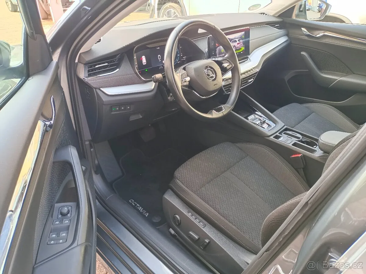 Skoda Octavia 2023 photo 5