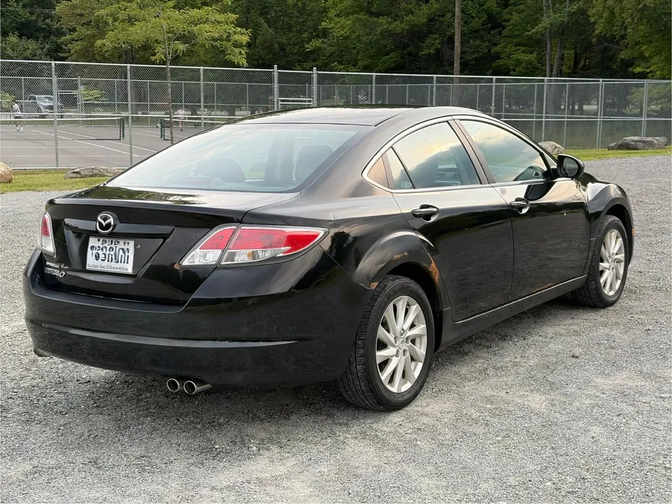Mazda 6 2011 photo 2