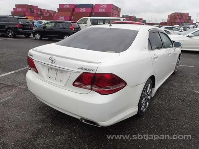 Toyota Crown 2008 photo 4