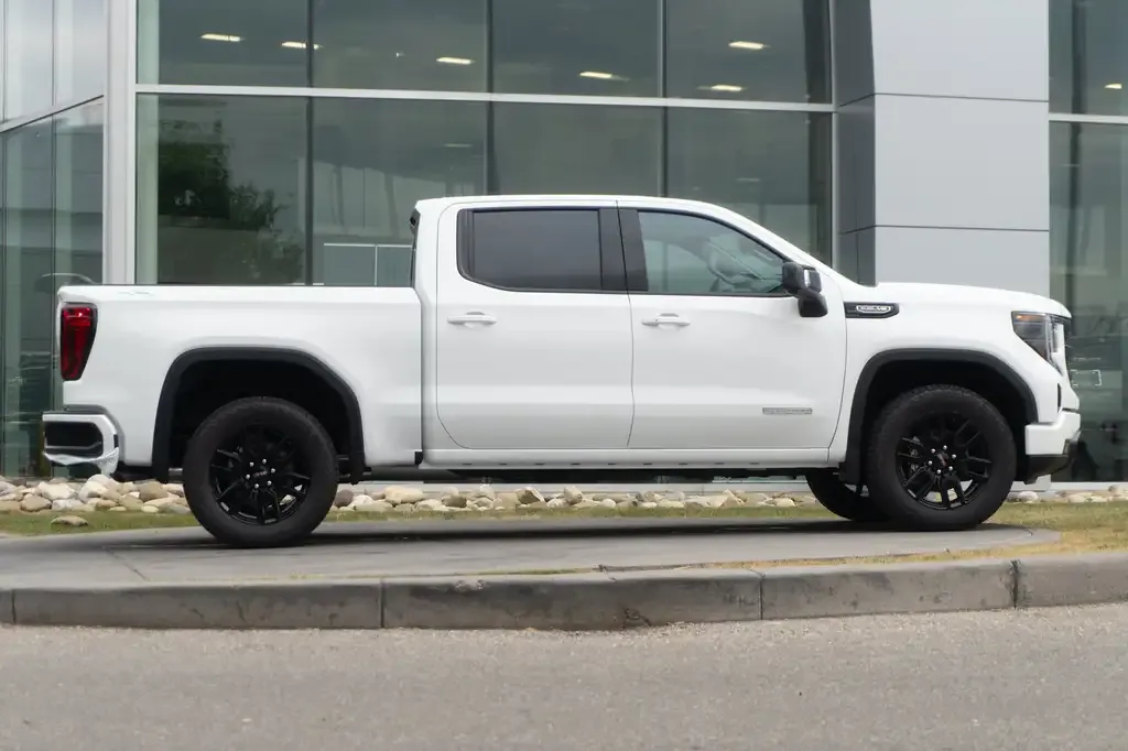 GMC Sierra 1500 2026 photo 3