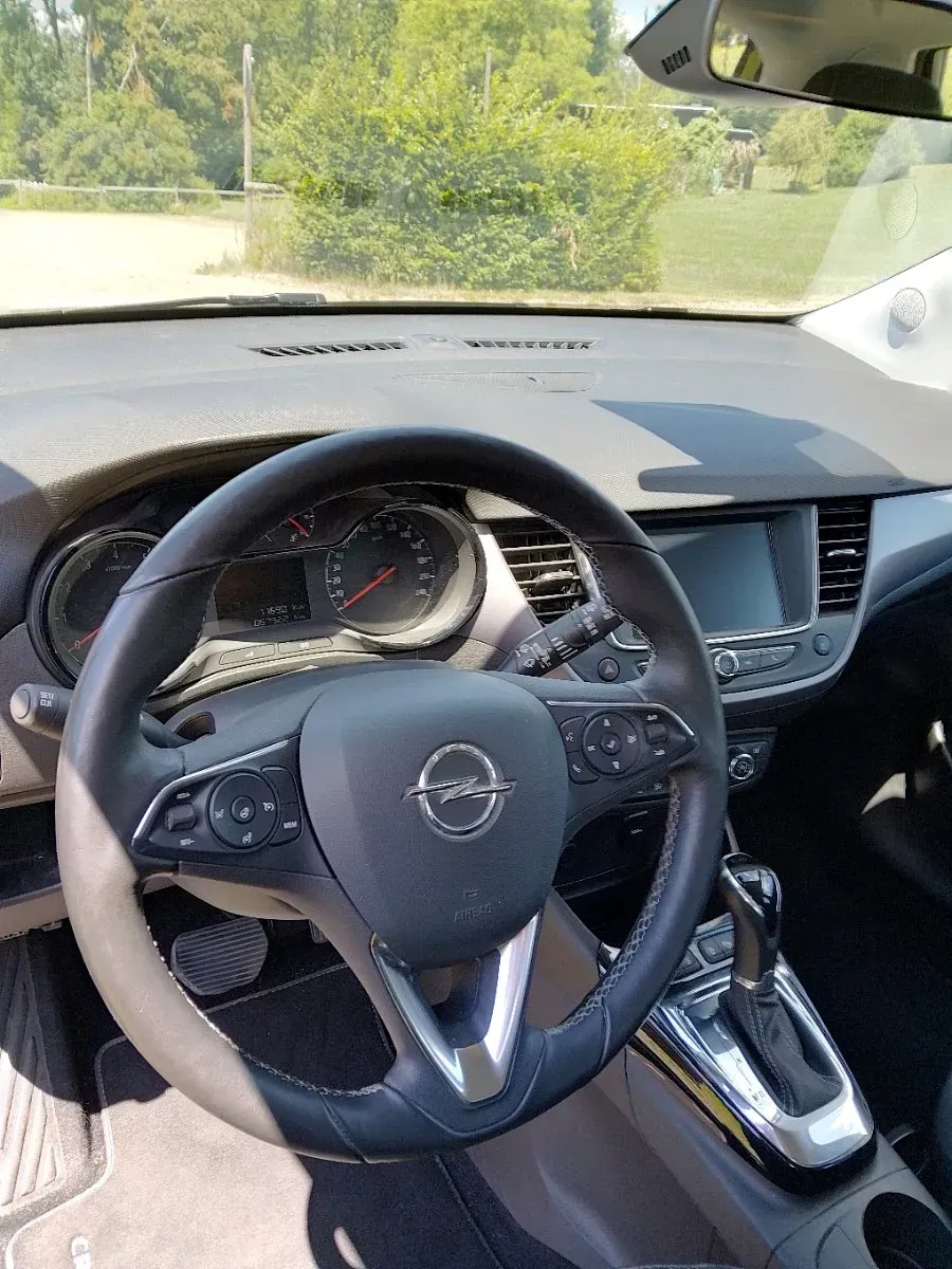 Opel Crossland X 2019 photo 3