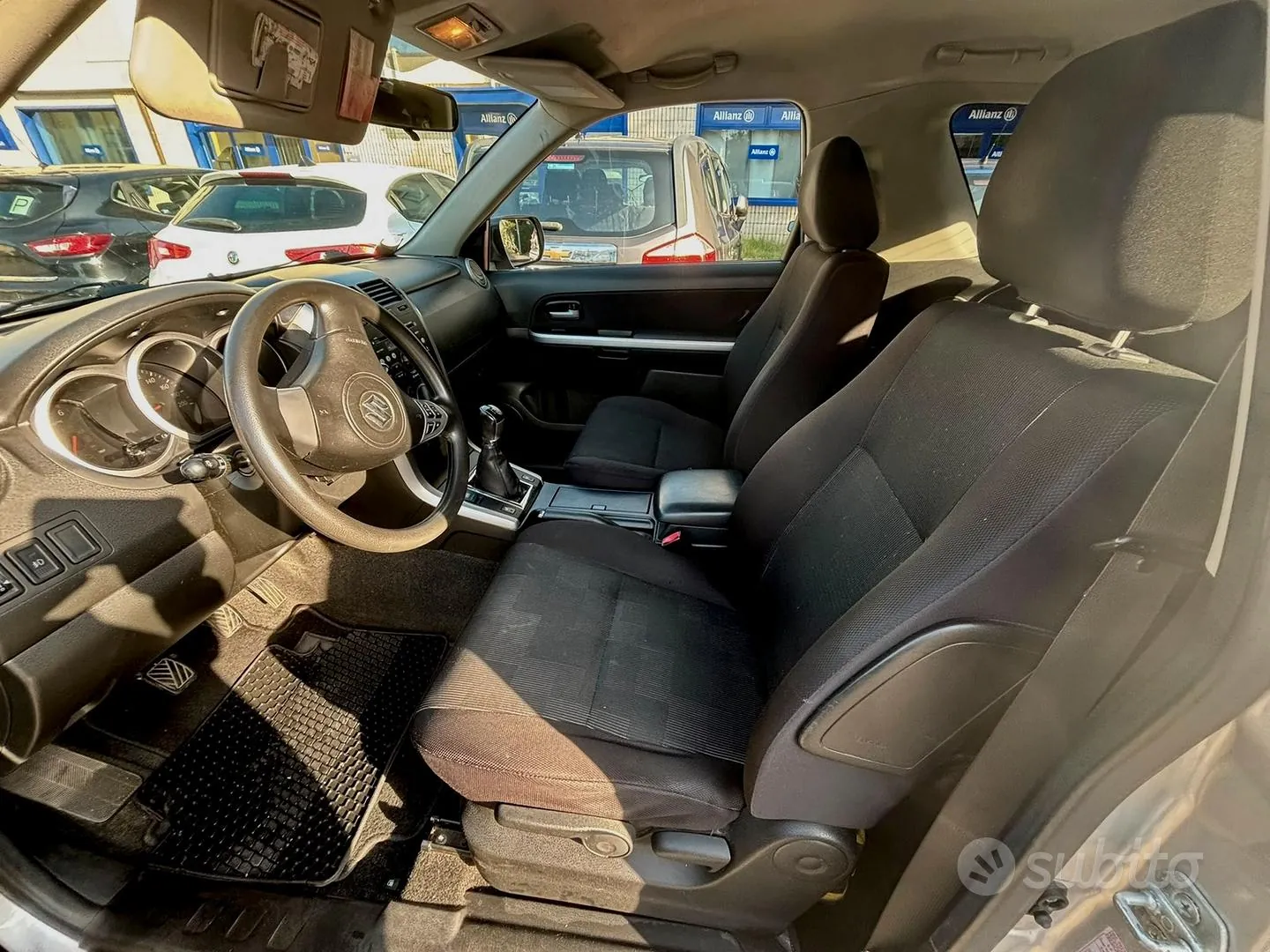 Suzuki Grand Vitara 2011 photo 4