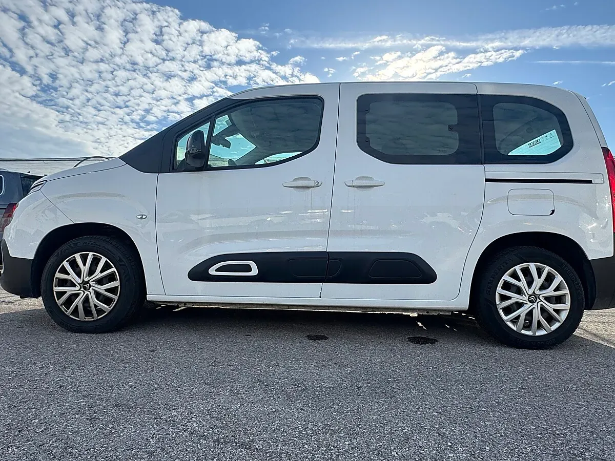 Citroen Berlingo 2022 photo 2