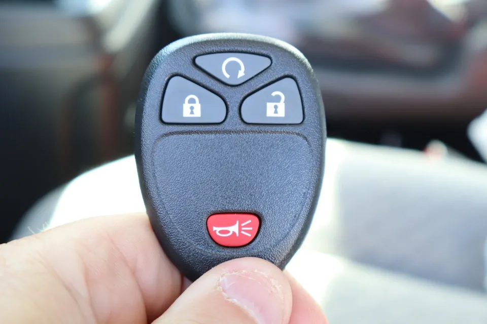 GMC Savana 2025 photo 5