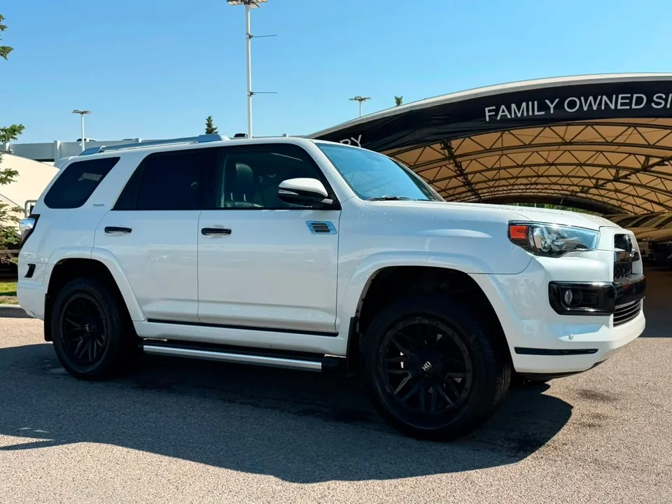 Toyota 4Runner 2014 photo 2