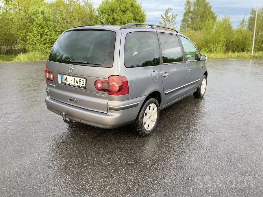 Volkswagen Sharan 2010 photo 5