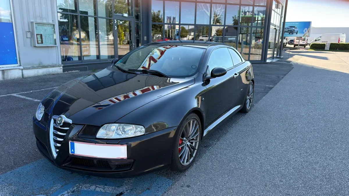 Alfa Romeo Gt 2004 photo 3