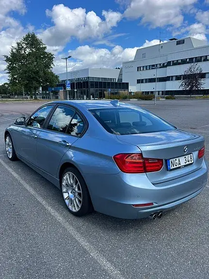 BMW 328I 2013 photo 3