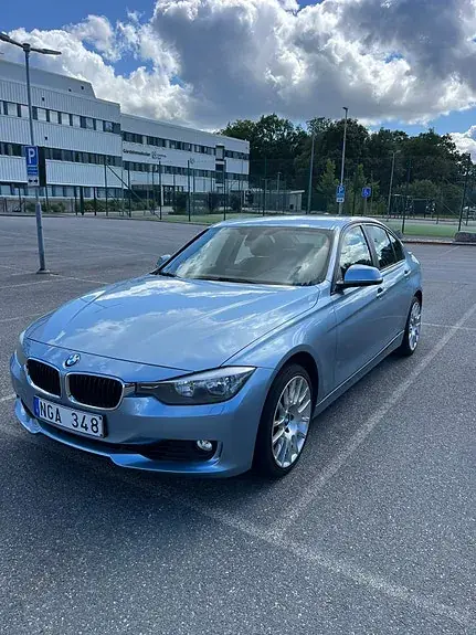 BMW 328I