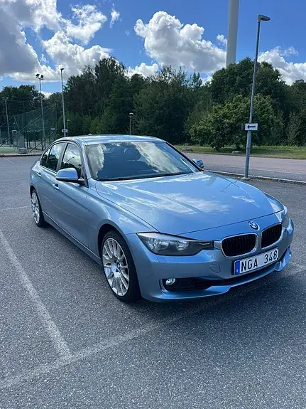 BMW 328I 2013 photo 2