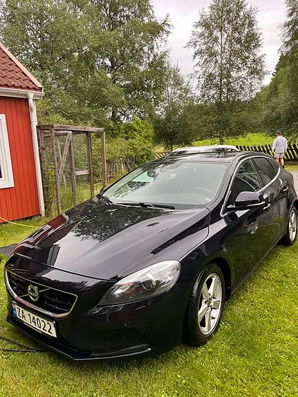 Volvo V40 2014 photo 2