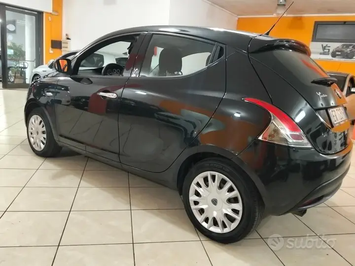 Lancia Ypsilon 2013 photo 4