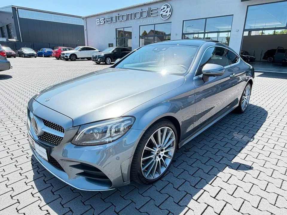 Mercedes-Benz C400