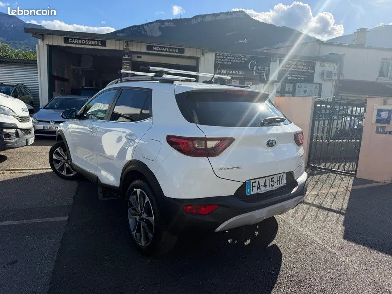 Kia Stonic 2018 photo 3