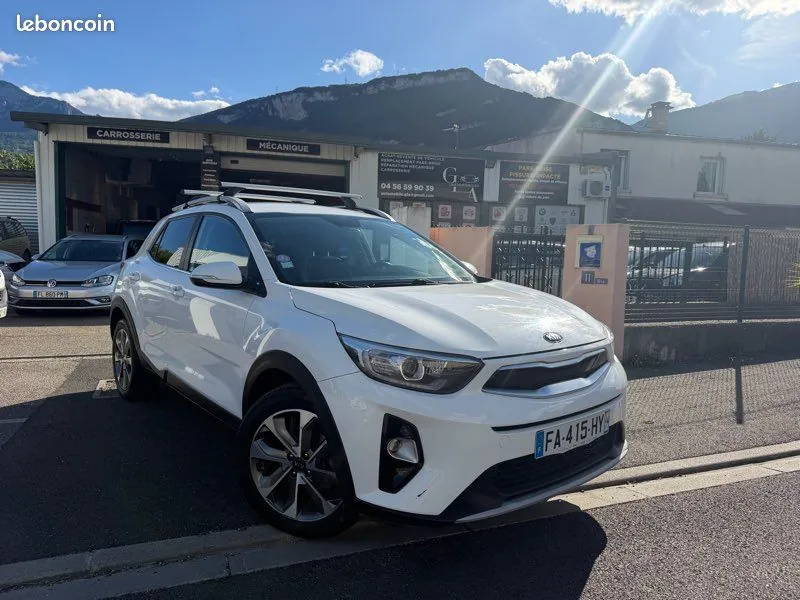 Kia Stonic 2018 photo 2