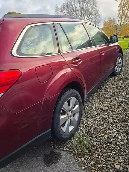 Subaru Outback 2010 photo 5