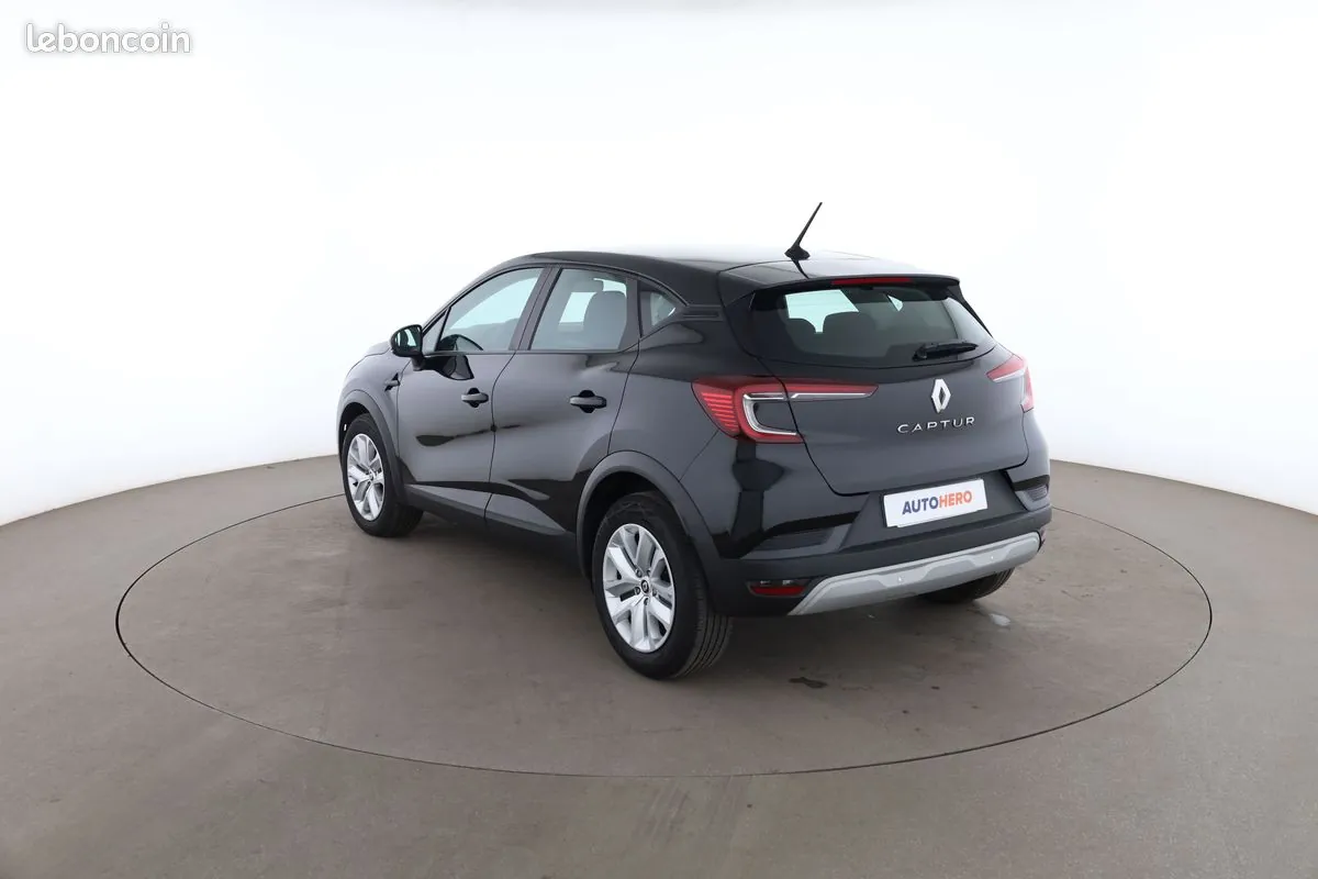 Renault Captur 2022 photo 2
