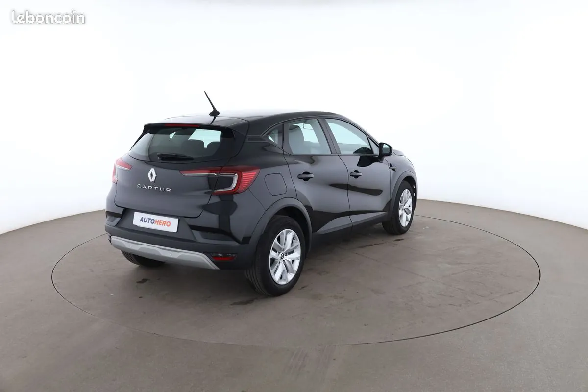 Renault Captur 2022 photo 3