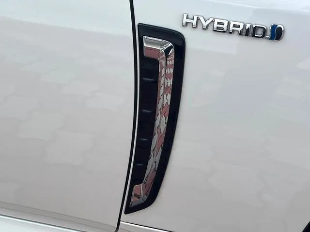 Toyota Crown Hybrid Rs 2018 photo 4