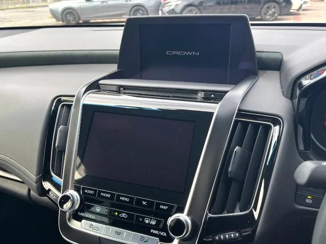 Toyota Crown Hybrid Rs 2018 photo 5