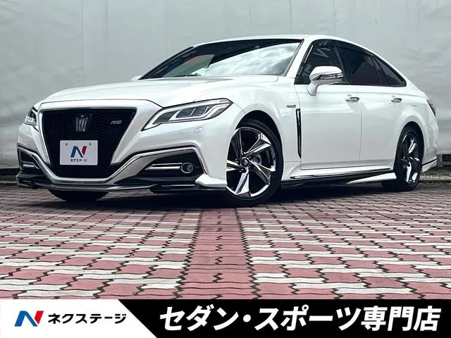 Toyota Crown Hybrid Rs