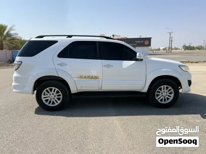 Toyota Fortuner 2013 photo 4